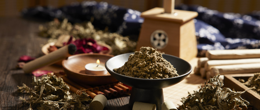 推進(jìn)大數(shù)據(jù)與中醫(yī)藥融合，促進(jìn)中醫(yī)藥傳承創(chuàng)新發(fā)展