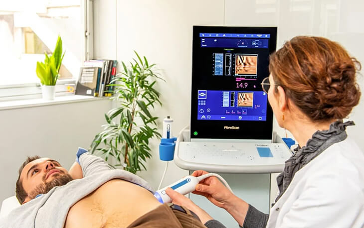 需要進行肝癌風險篩查的高危人群 