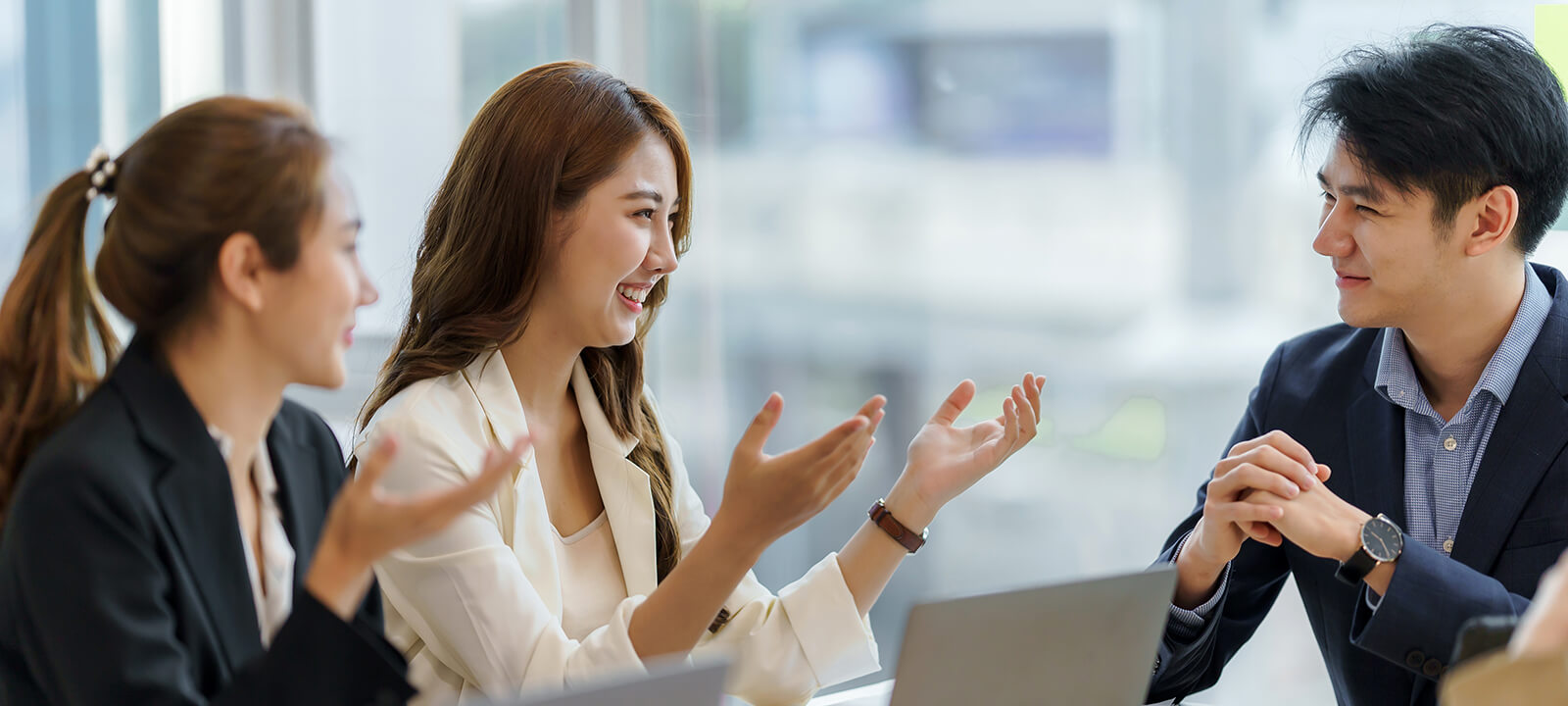 加入我們的團(tuán)隊(duì)，相互成長、相互成就。